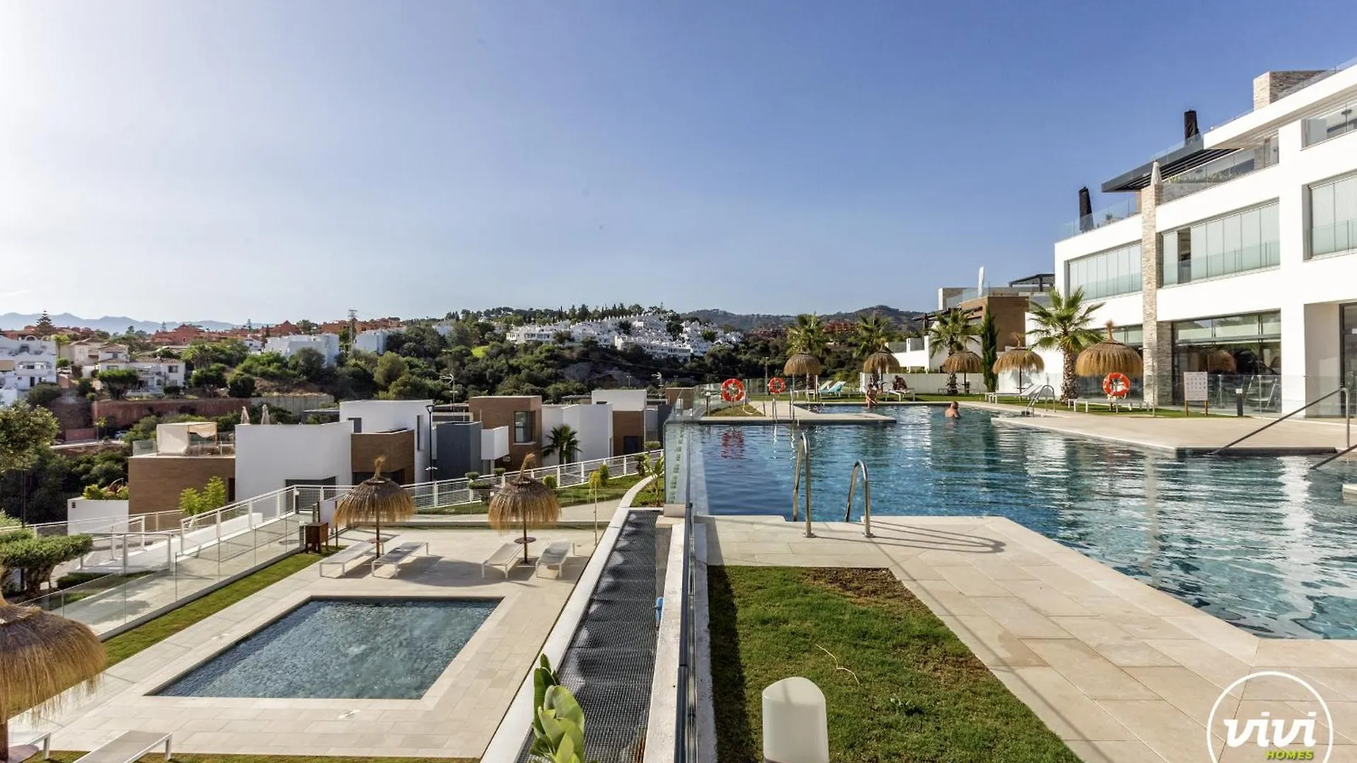 Zoey - Pool, Gym, Terrace & Golf Villa Marbella 0*,