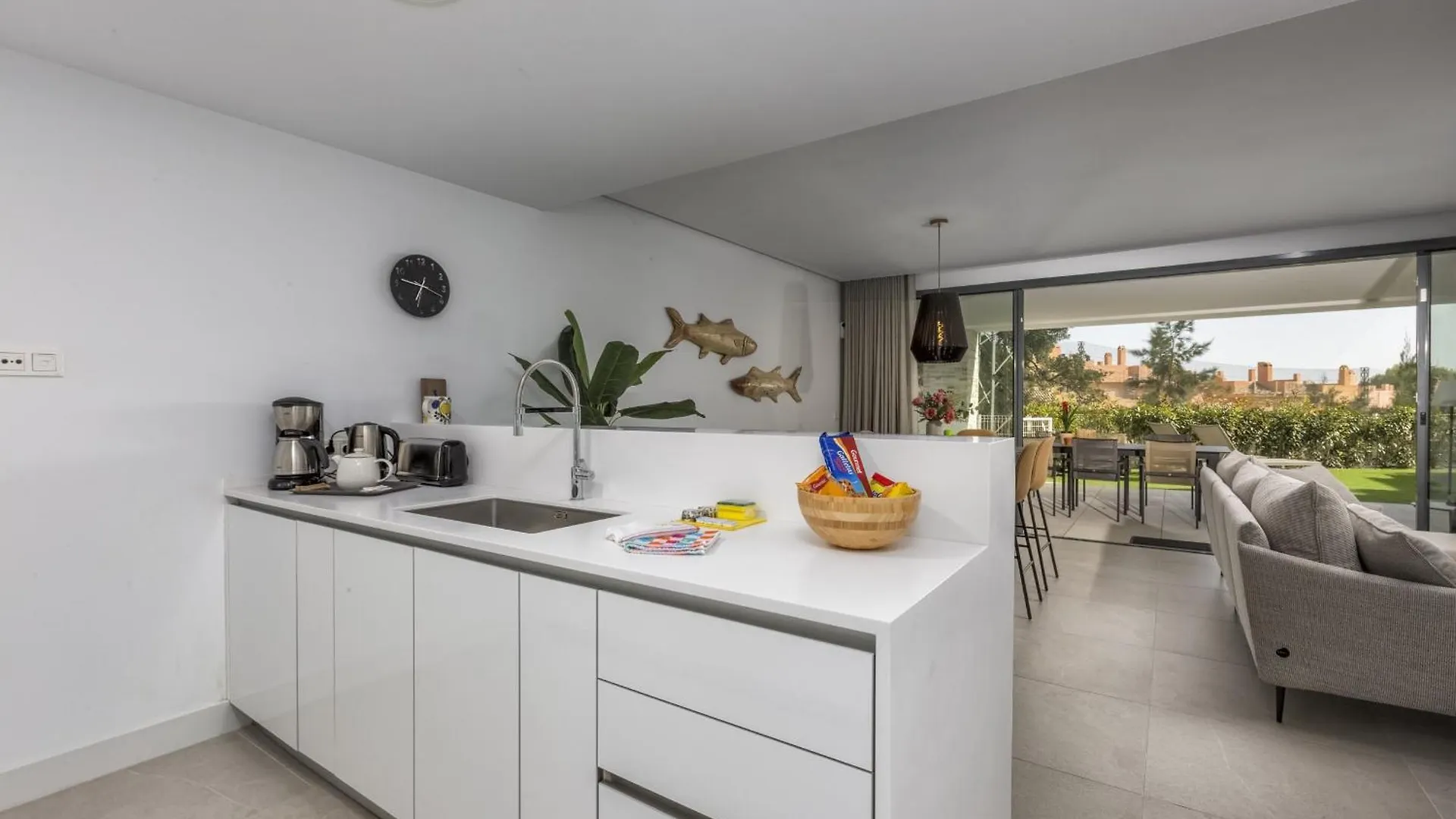 Zoey - Pool, Gym, Terrace & Golf Villa Marbella Spain